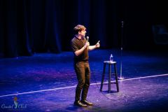 4251-temple-israel-comedian-alex-edelman-eissey-theater-coastal-click-photography