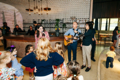 5296-Temple-Israel-family-shabbat-malka-coastal-click-photography